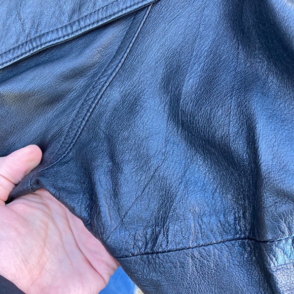 Classic Black Leather Trench Coat - Picture 15 of 16